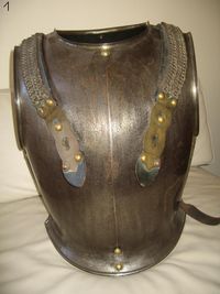 Cuirasse de face